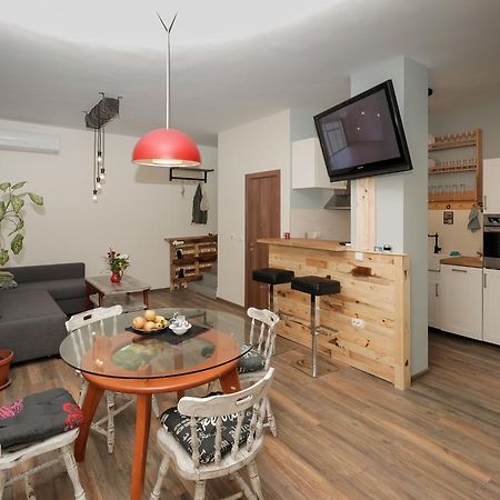 Sea Crib Apartment Varna Bagian luar foto
